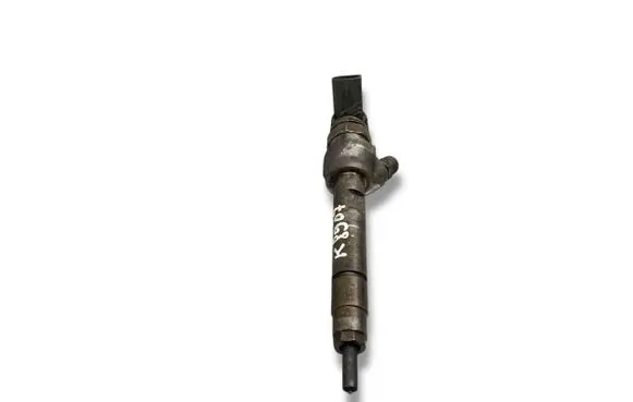 BMW 1 F20 F21 Fuel injector 0445110503 8515060