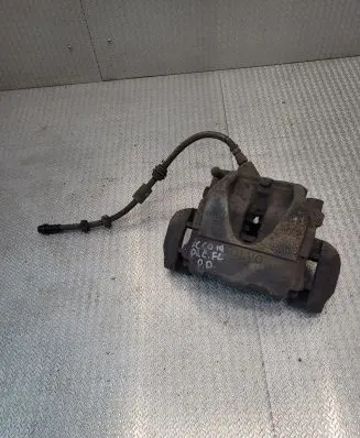 Volvo XC60 Front brake caliper