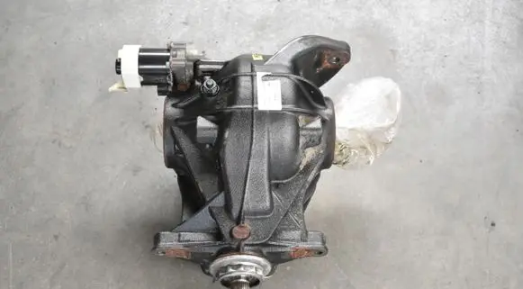 BMW M8 F91 F92 G14 G15 Rear differential 7856928