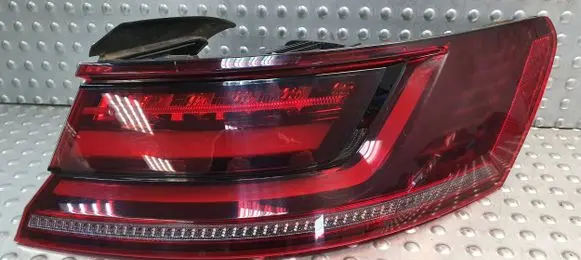 Volkswagen Arteon Rear/tail lights 3G8945208E