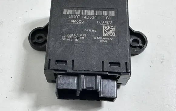 Ford Mondeo MK V Door control unit/module DG9T14B534