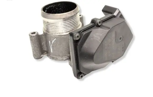 Volkswagen PASSAT B7 Throttle valve 03L128063T