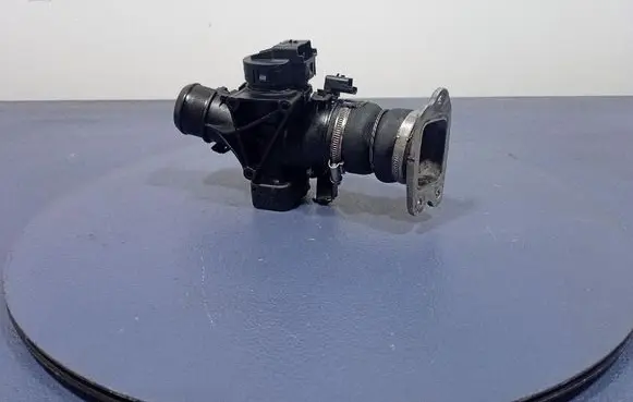 Peugeot 308 Throttle body valve 9660030480