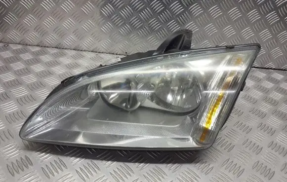 Ford Focus Headlight/headlamp