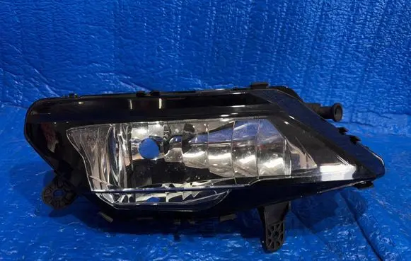 Opel Insignia B Front fog light 13460223