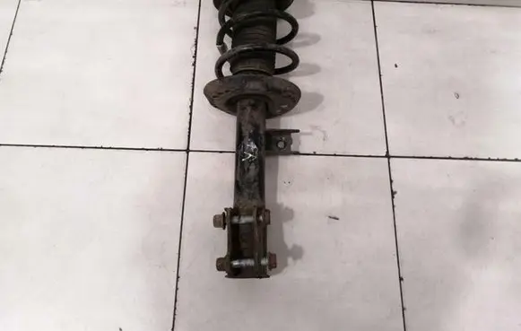 Mercedes-Benz GLA W156 Front shock absorber/damper A1563232000