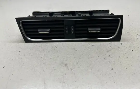 Audi A4 S4 B8 8K Dash center air vent grill 8T1820951B