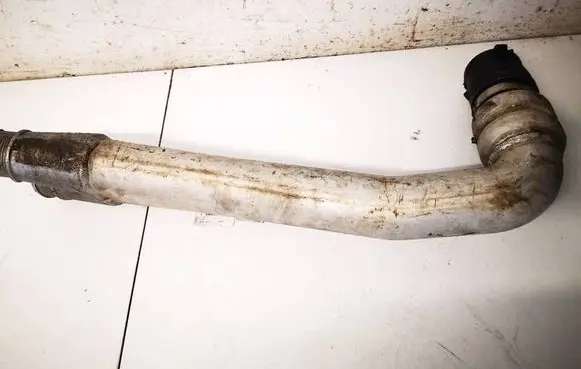 Volkswagen Touareg I Intercooler hose/pipe 7L6145945