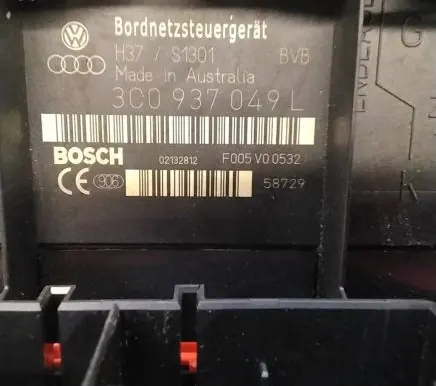 Volkswagen PASSAT B6 Comfort/convenience module 3C0937049L F005V00532 H377S1301