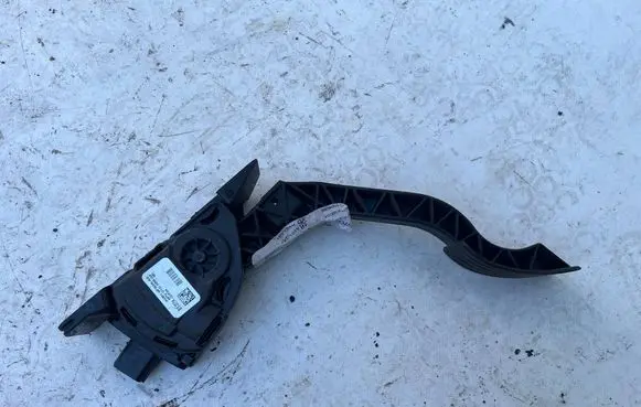 Ford Grand C-MAX Accelerator throttle pedal AV619F836AB 6PV01036834