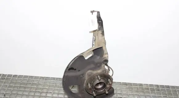 Land Rover Discovery 4 - LR4 Front wheel hub