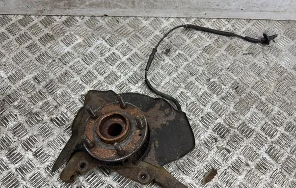 Front wheel hub