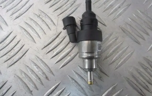 Toyota Corolla E120 E130 LP gas injector 