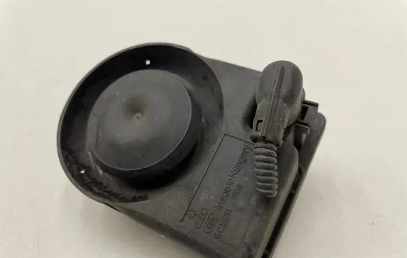 Audi Q7 4L Alarm system siren 