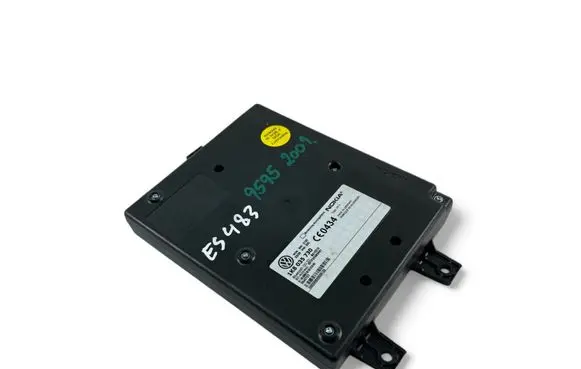 Volkswagen Golf V Bluetooth control unit module 1K8035730