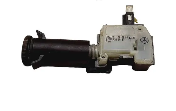 Fuel tank cap lock motor