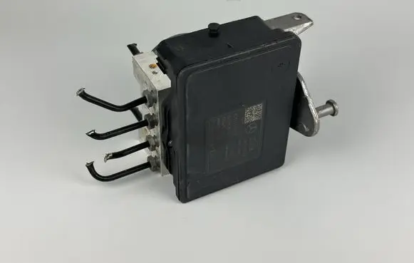Mercedes-Benz C W205 ABS Pump A2539011400 10062538551 10091515743