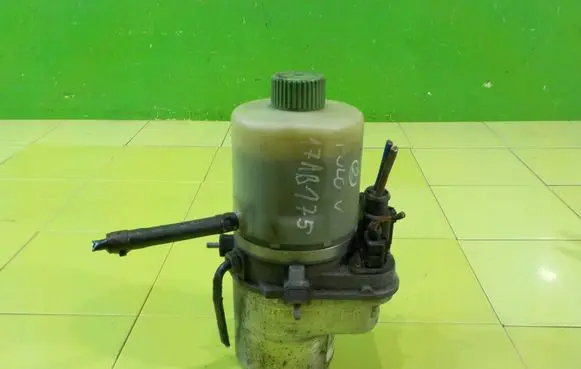 Volkswagen Polo V 6R Power steering pump 6R0423156C