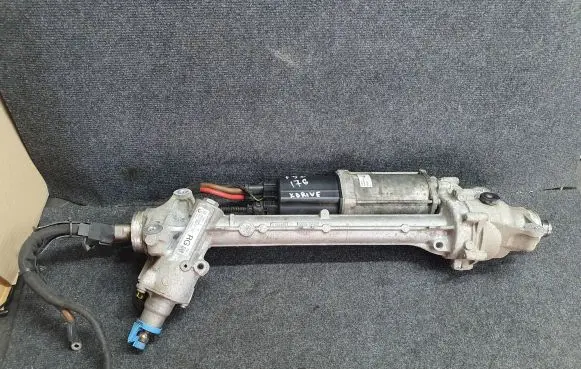 BMW 4 F32 F33 Steering rack 6889131 96787700000