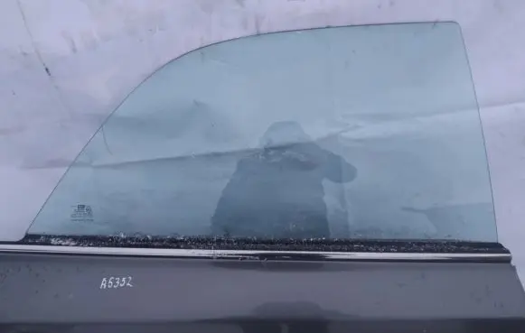 Hyundai XG Rear door window glass