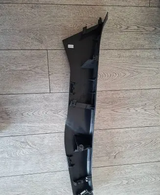 (D)pillar trim (top)