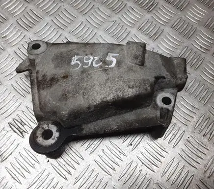 Citroen C3 Engine mounting bracket 9636977280