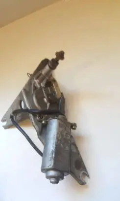 Mazda 626 Rear window wiper motor 8491006672