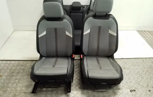 Opel Astra L Interior set 