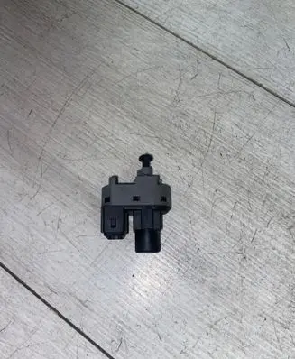 Ford Mondeo Mk III Brake pedal sensor switch 1S7T13480AA