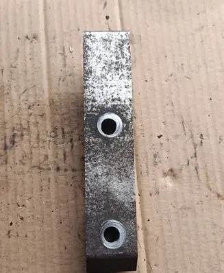 Audi Q7 4L Sway bar bush bracket, front 7L0411063B