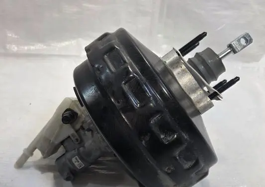 Ford Kuga II Brake booster DV612B195JB