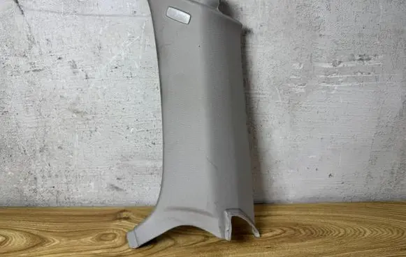 Volkswagen Golf VI (C) pillar trim 