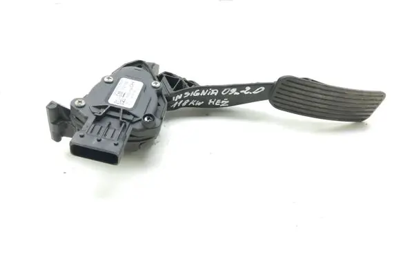 Opel Insignia A Accelerator throttle pedal 13237356