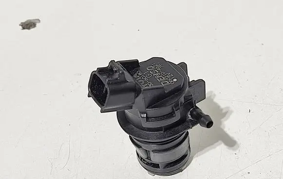 Toyota Prius (XW20) Windscreen/windshield washer pump 8533060180 0602104621