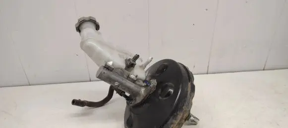 Hyundai i20 (PB PBT) Brake booster 585001J150