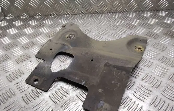 Volkswagen Multivan T5 Rear underbody cover/under tray 7H0825191D