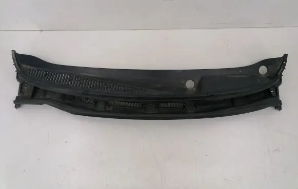 Nissan Note (E11) Wiper trim 668629U100