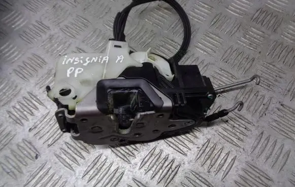 Opel Insignia A Front door lock