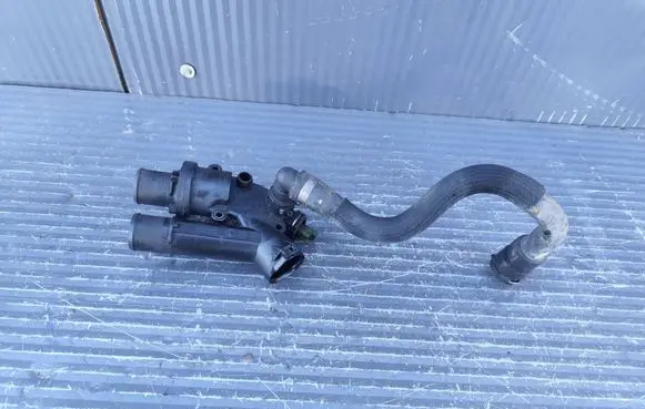 Land Rover Discovery Sport Thermostat/thermostat housing 9657182080
