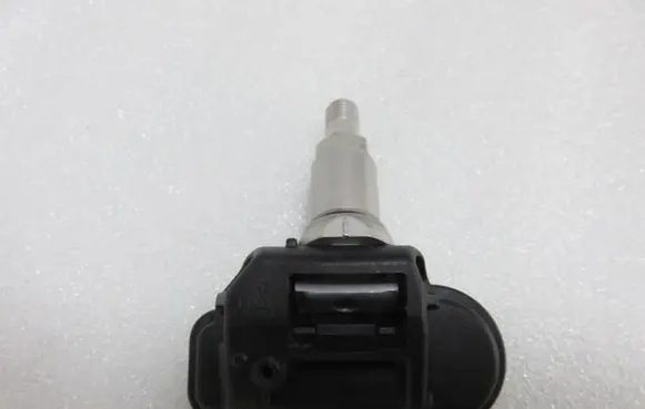 Infiniti QX30 Tire pressure sensor 2546AGG4 2013DJ5531