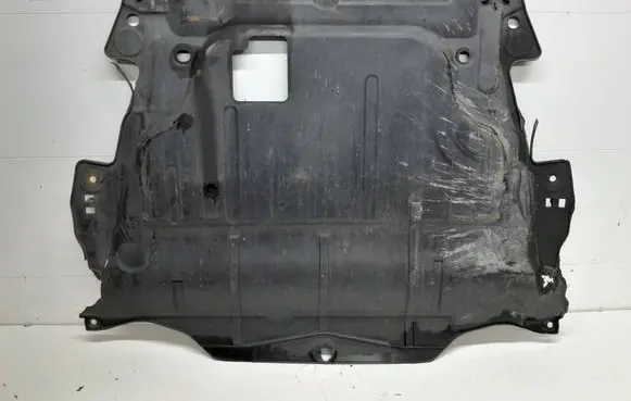 Engine splash shield/under tray