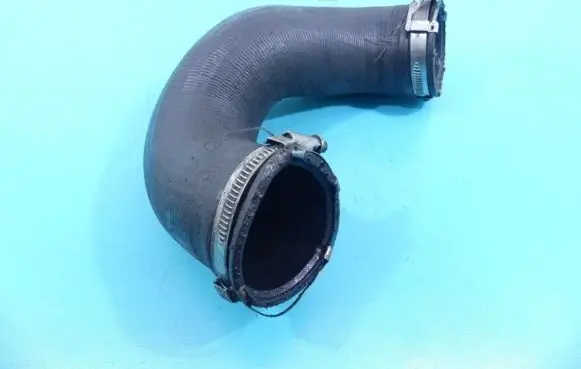 Audi Q7 4L Intercooler hose/pipe 7L0145972E IMPRK1069182