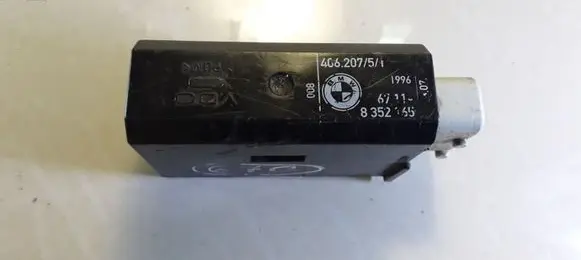 BMW 5 E39 Central locking motor 8352165
