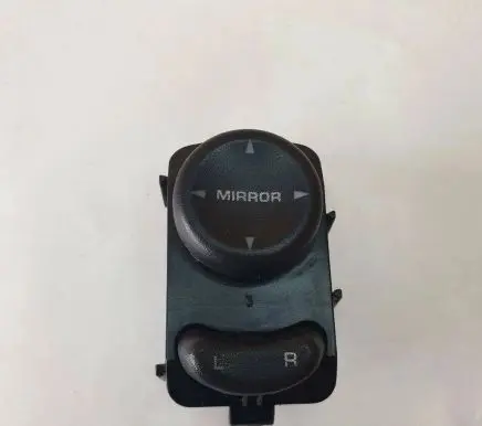 Chrysler 300M Wing mirror switch OTA55DX9AA