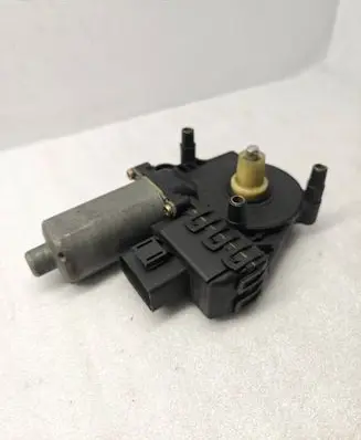 Audi A6 S6 C4 4A Rear door window regulator motor 0130821784