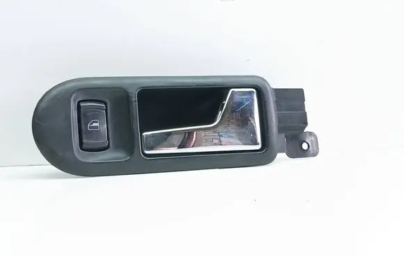 Volkswagen Golf IV Front door interior handle 3B1837114