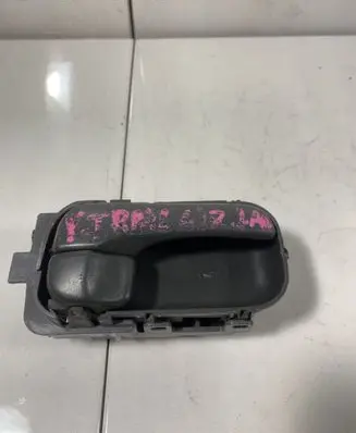 Nissan X-Trail T30 Front door interior handle