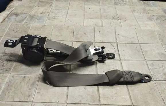 KIA Carnival Rear seatbelt 898204D000 045391