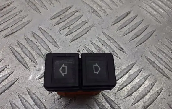 Citroen Xsara Picasso Quarter vent window switch 