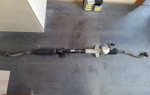 KIA Sportage Steering rack 565002S001